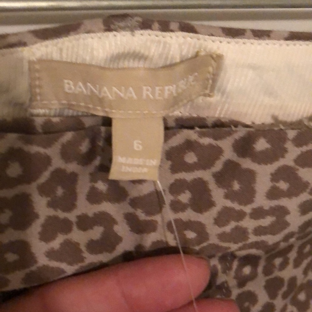 Banana Republic NET leopard pants Sz 6 - Picture 3 of 6